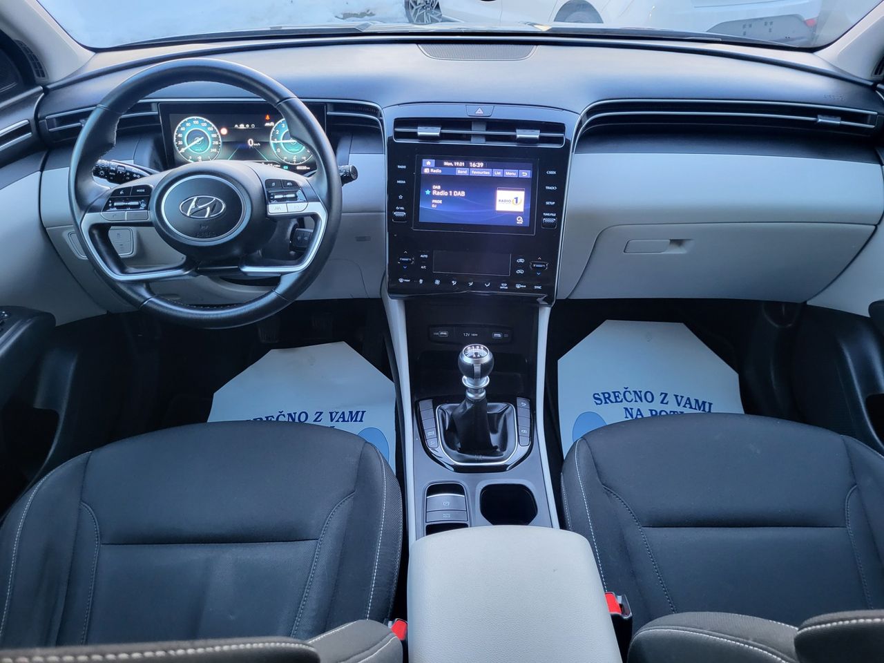 Zunanja slika - Hyundai Tucson - 1.6 T-GDI STYLE slo-1last-acc-alu-temp-pdc-kamera - 6