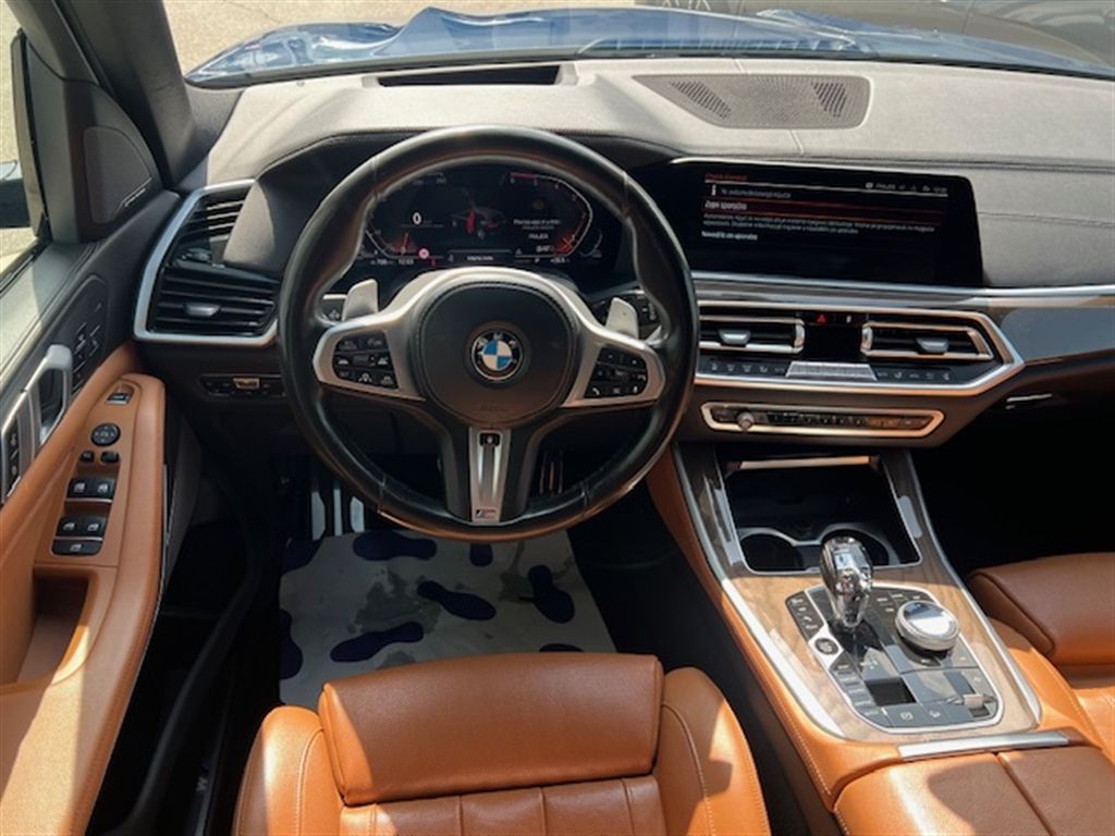 Zunanja slika - BMW X5 - xDrive30d - 7