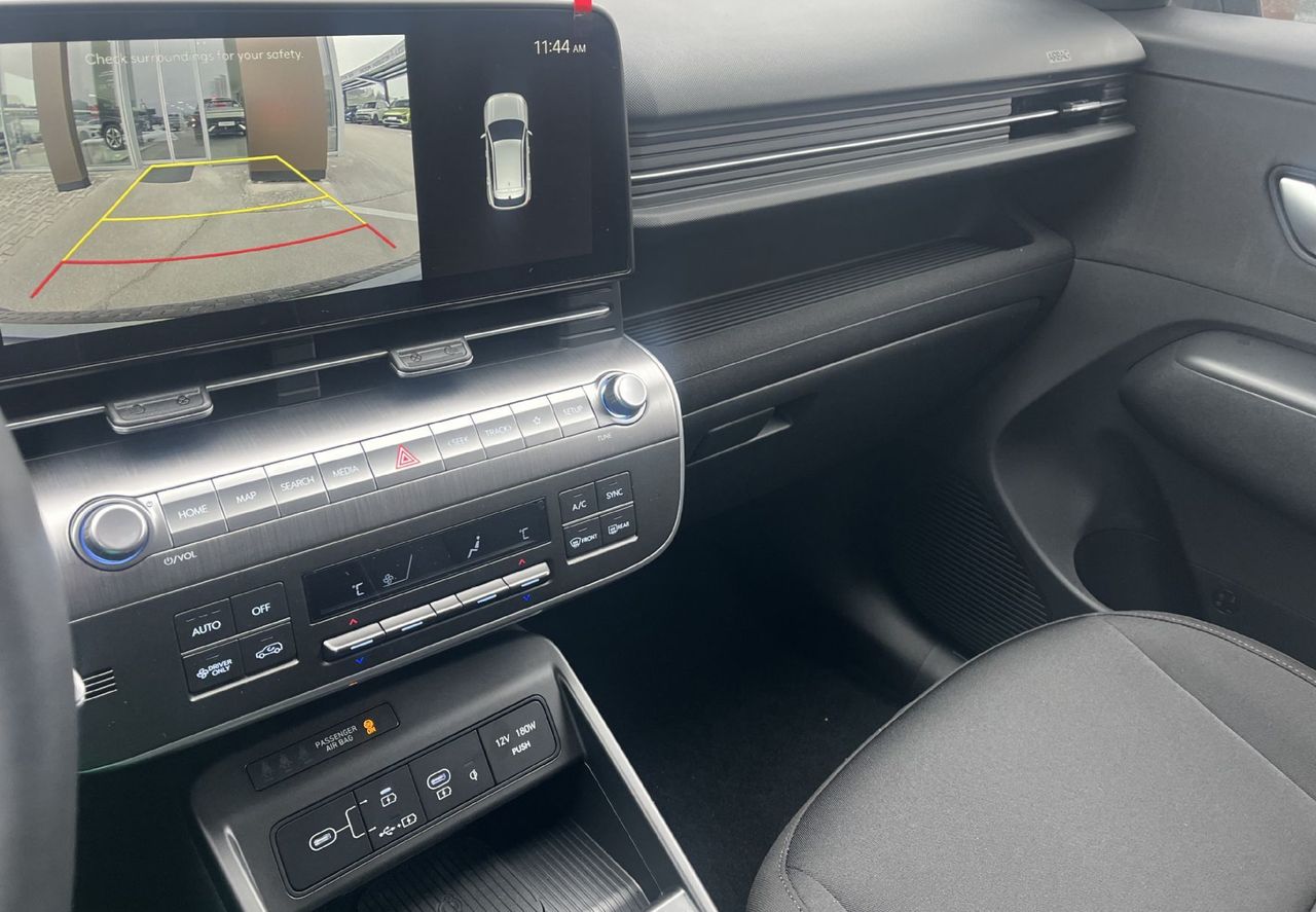 Zunanja slika - Hyundai Kona - Electric 48.6 kWh 99kW PREMIUM+ WINTER - 14