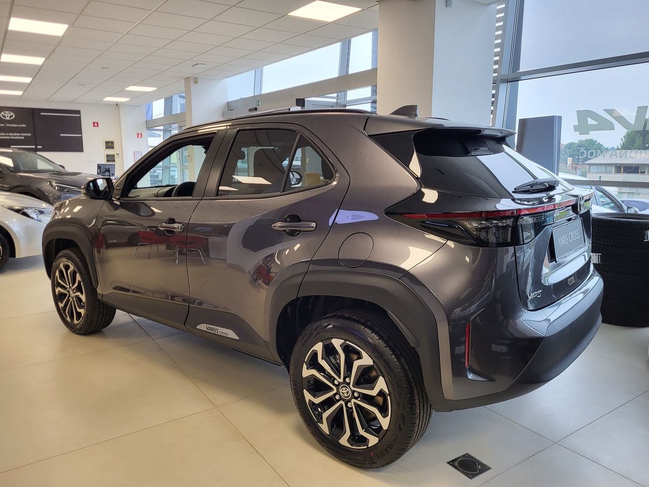 Zunanja slika - Toyota Yaris Cross - 1.5 HEV Sport Assist Convenience - 5