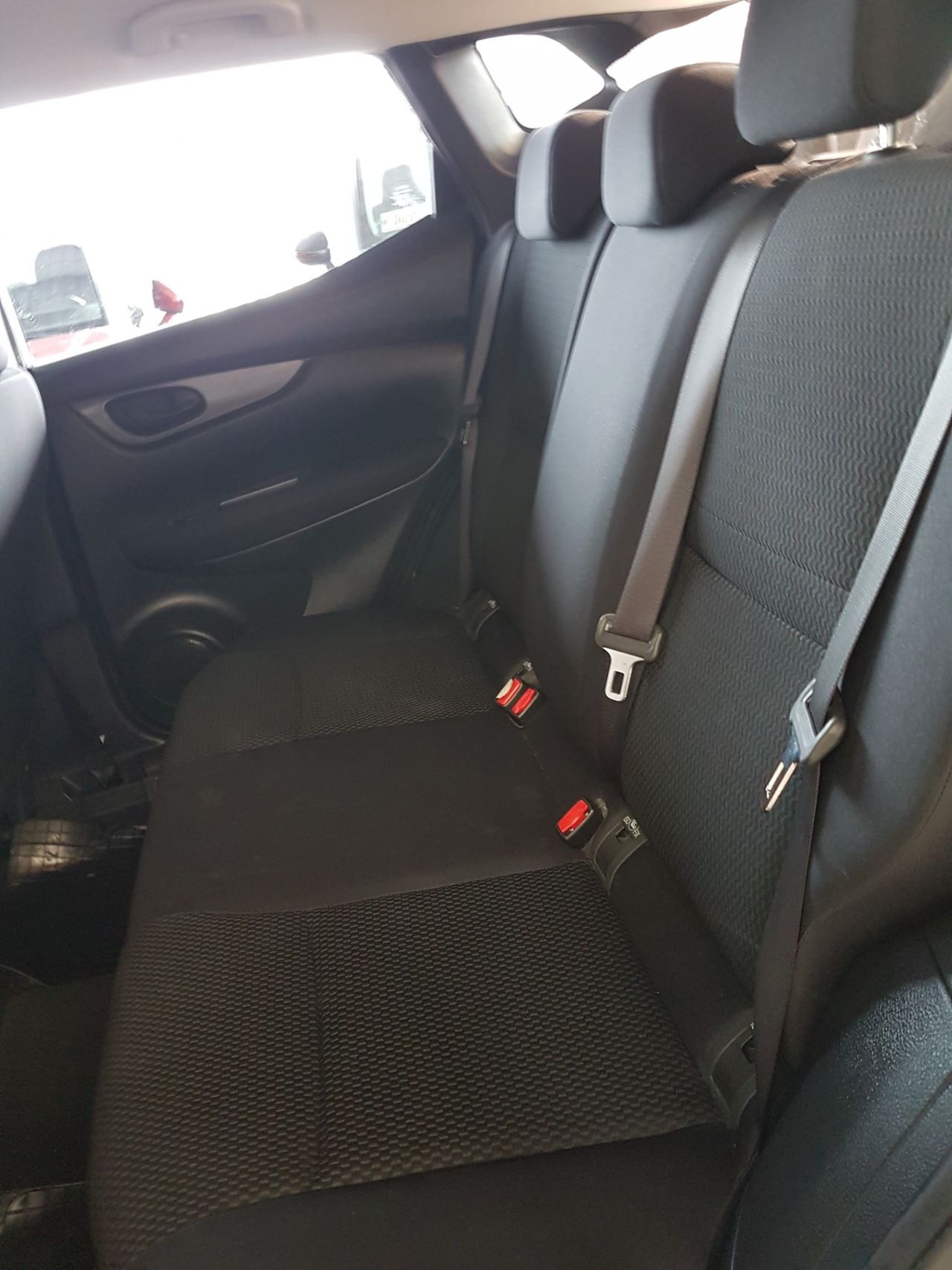 Zunanja slika - Nissan Qashqai - 1.2 - 13