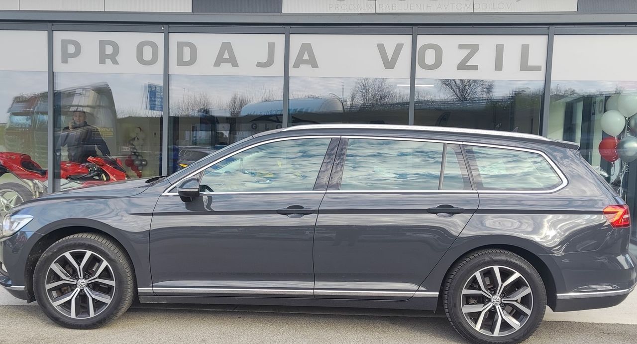 Zunanja slika - VW Passat - Variant 2.0 TDI BMT Highline 110kW - 2