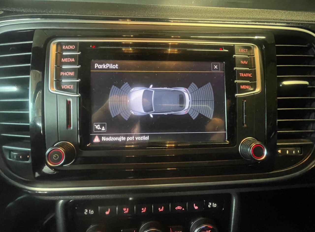 Zunanja slika - VW Beetle - Cabriolet 1.2 TSI BMT Design NAVI.2XPDC.KLIMA - 8