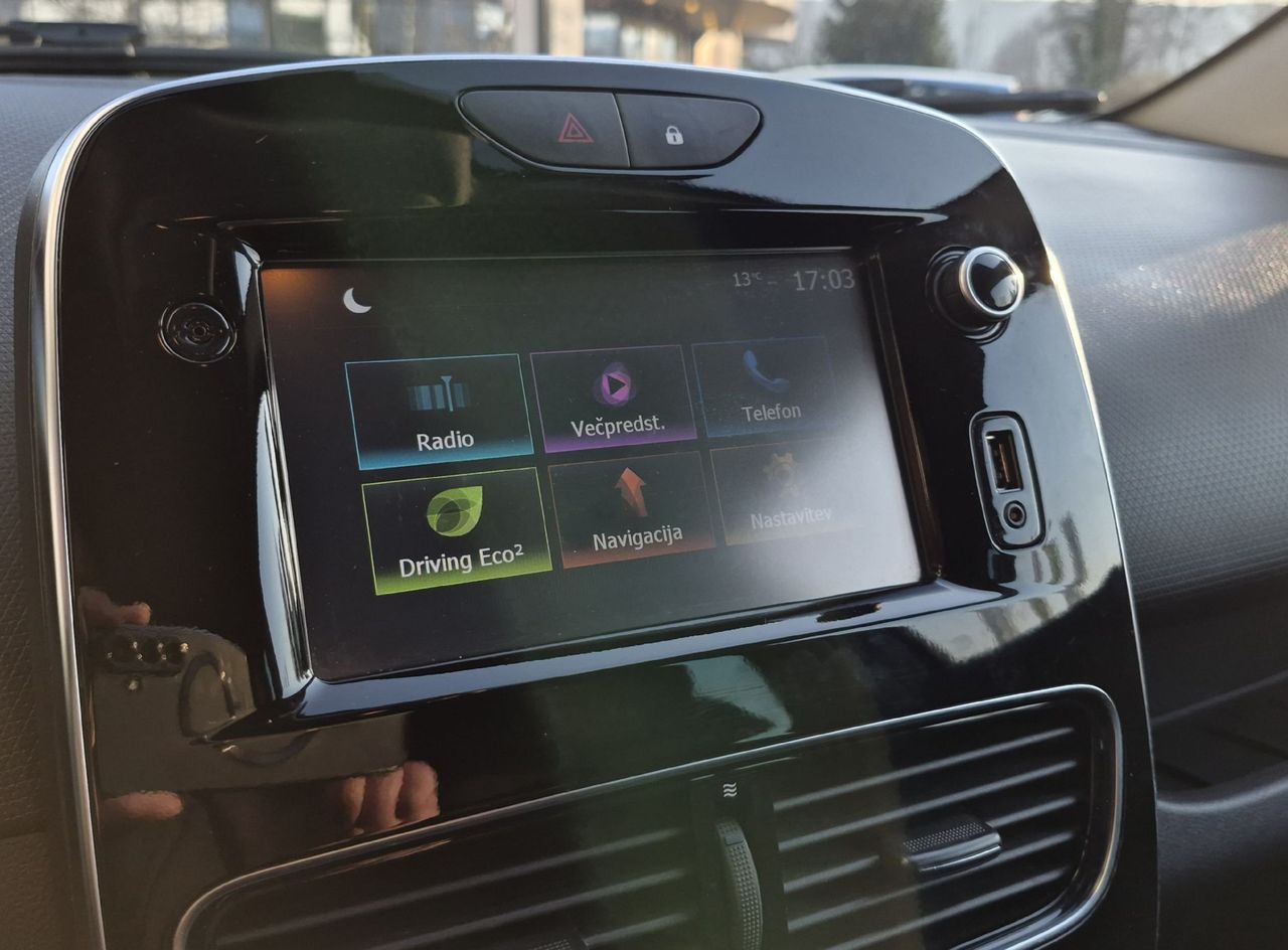 Zunanja slika - Renault Clio - Limited 1.2 16v - 17