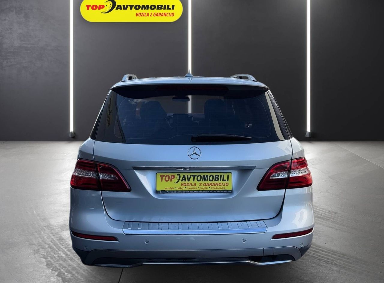 Zunanja slika - Mercedes-Benz ML-Razred - ML 250 BlueTEC 4MATIC LED NAVI TEMP PDC USNJE TOP. - 5