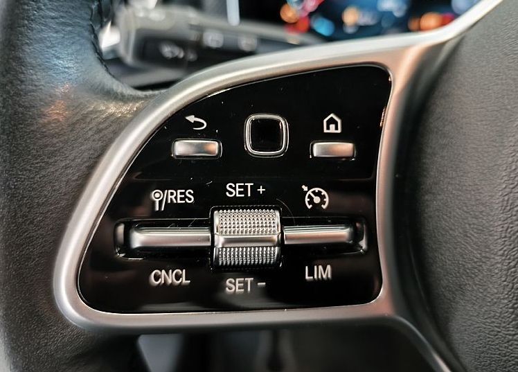 Zunanja slika - Mercedes-Benz A-Razred - 200 URBAN-VLEČNA K.-AMBIENT-360 KAM-MRTVI K.-VIDEO - 10