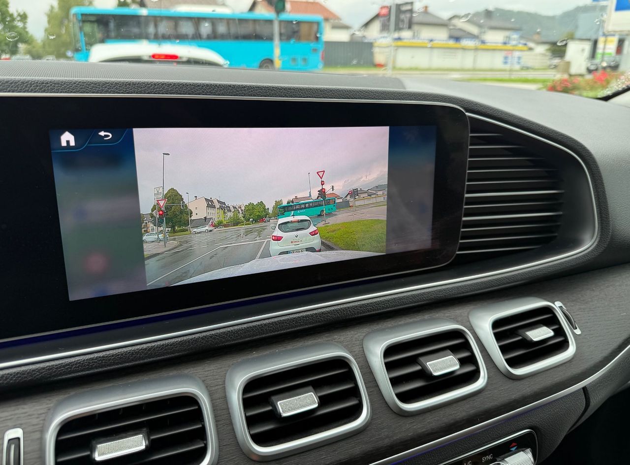 Zunanja slika - Mercedes-Benz GLE-Razred - GLE 300 d 4MATIC AMG LiNE AIRMATIC LED 360K ALU20 - 19