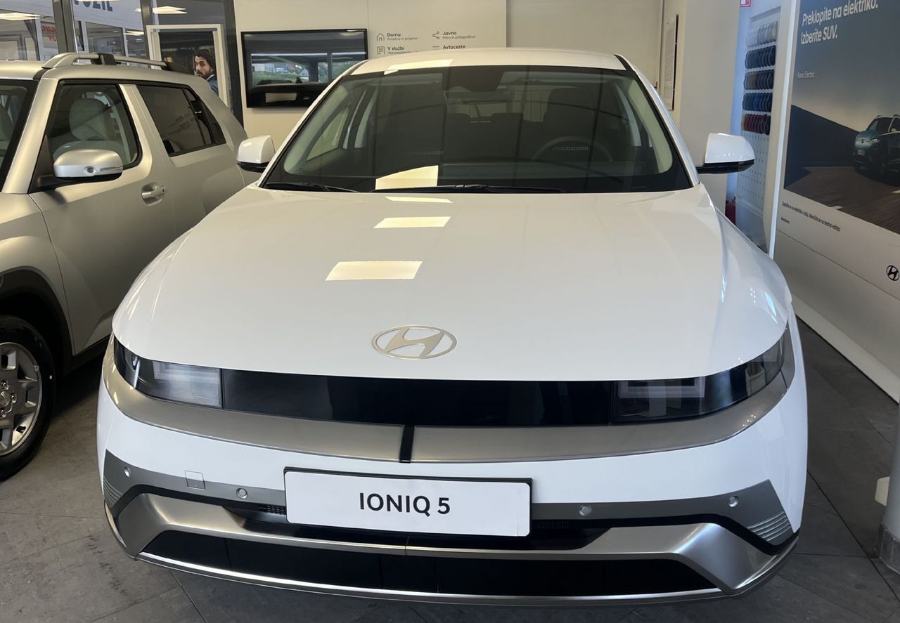 Zunanja slika - Hyundai Ioniq 5 - 84 kWh PREMIUM - 2