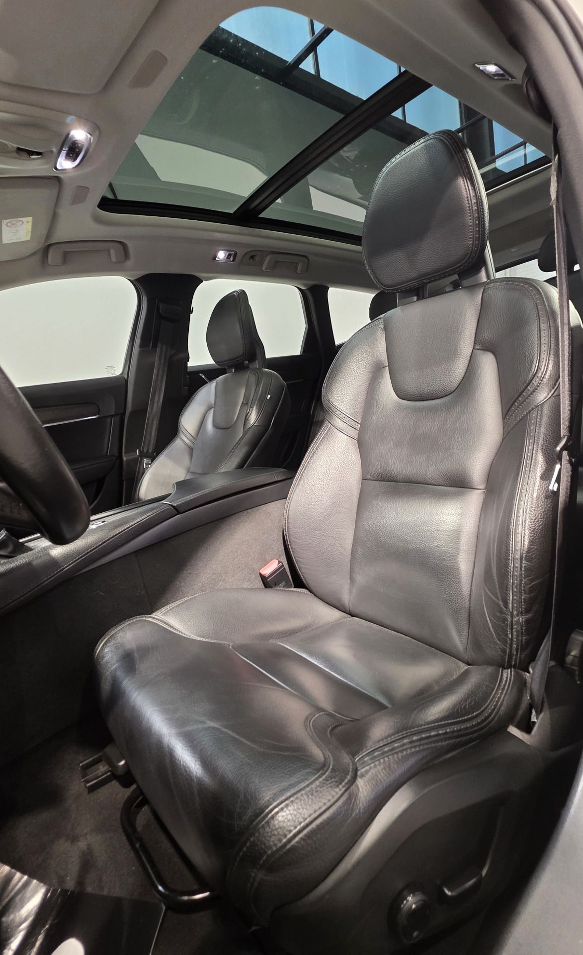 Zunanja slika - Volvo V90 - Cross Country D5 AWD Pro Avt. USNJE PANO ACC LANE LED - 16