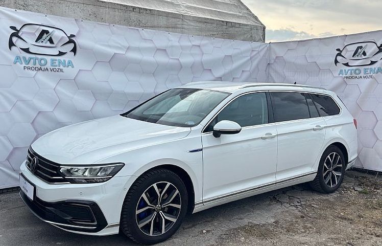 Zunanja slika - VW Passat - Variant 1.4 TSI GTE DSG - LED - NAVI - ACC - PDC - 1