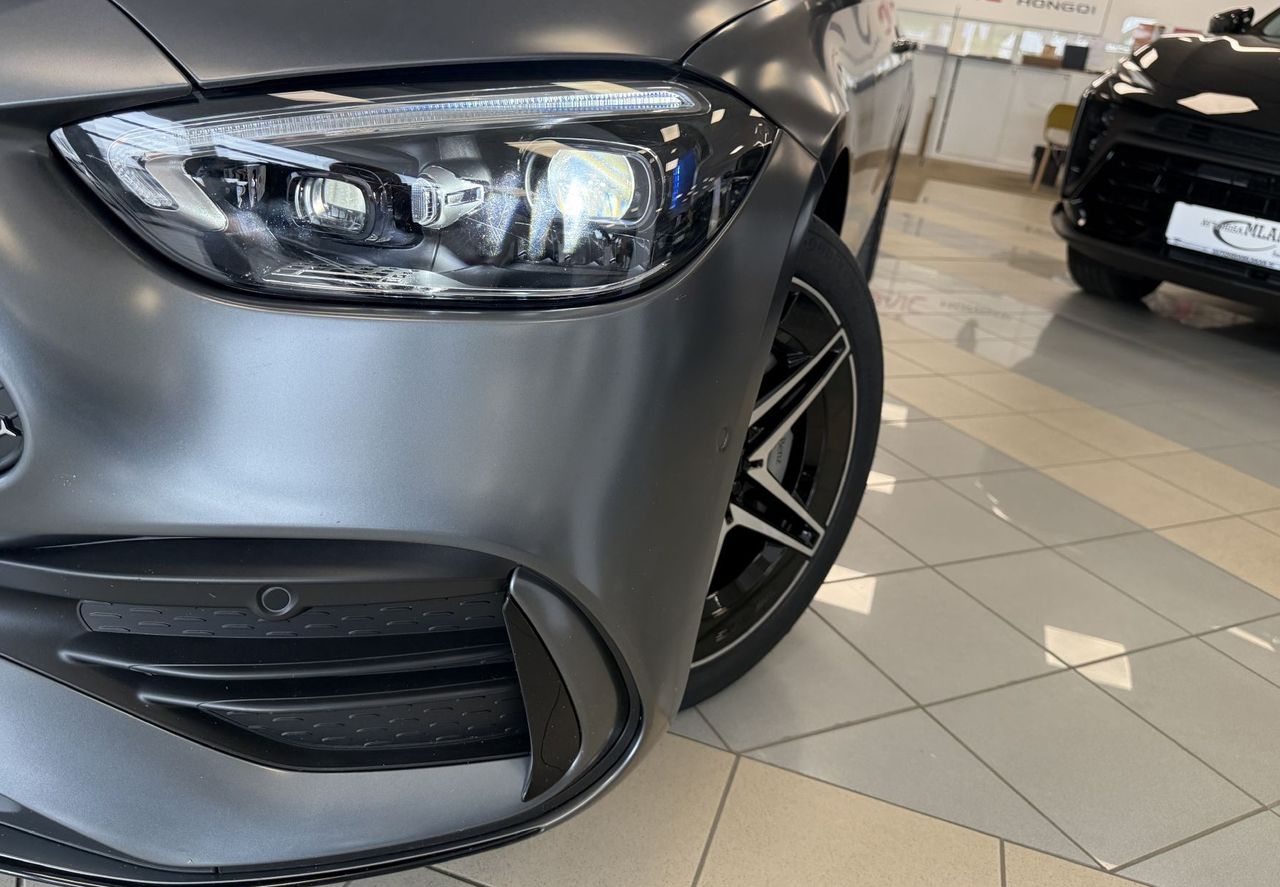 Zunanja slika - Mercedes-Benz C-Razred - C 300e T AMG Line Avt.-360KAM-VIRTUAL-AMBIENT+-MAT - 4