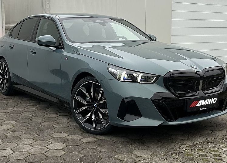 Zunanja slika - BMW Serija 5 - : 520i-M-OPTIK-VIRTUAL-NAVI-KAMERA-ALU19 - 1