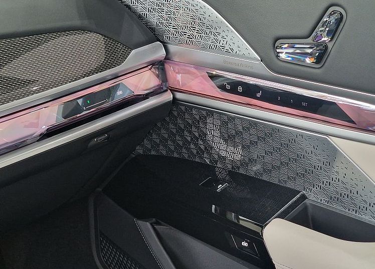 Zunanja slika - BMW Serija 7 - : M760e xDrive M Sport - Performance - 14