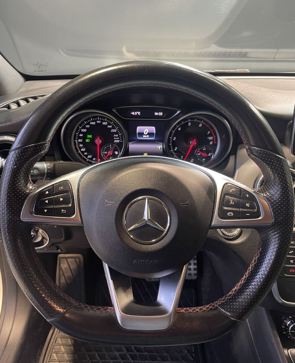 Zunanja slika - Mercedes-Benz CLA-Razred - CLA-180-AMG LINE-TEMPOMAT-KAMERA-2XPDC-ALU-LED - 11