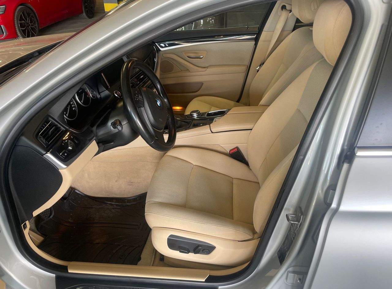 Zunanja slika - BMW Serija 5 - Touring: 520d touring XSENON.NAVI.2XPDC.PANORAMA.TEMPOMA - 6