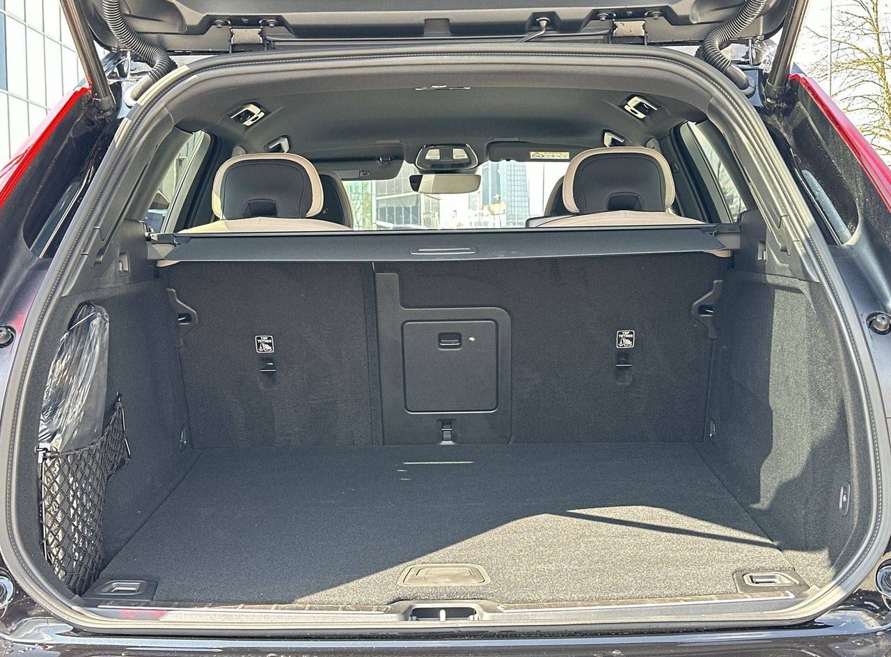 Zunanja slika - Volvo XC60 - B5 P AWD Plus Dark Avt. - 11