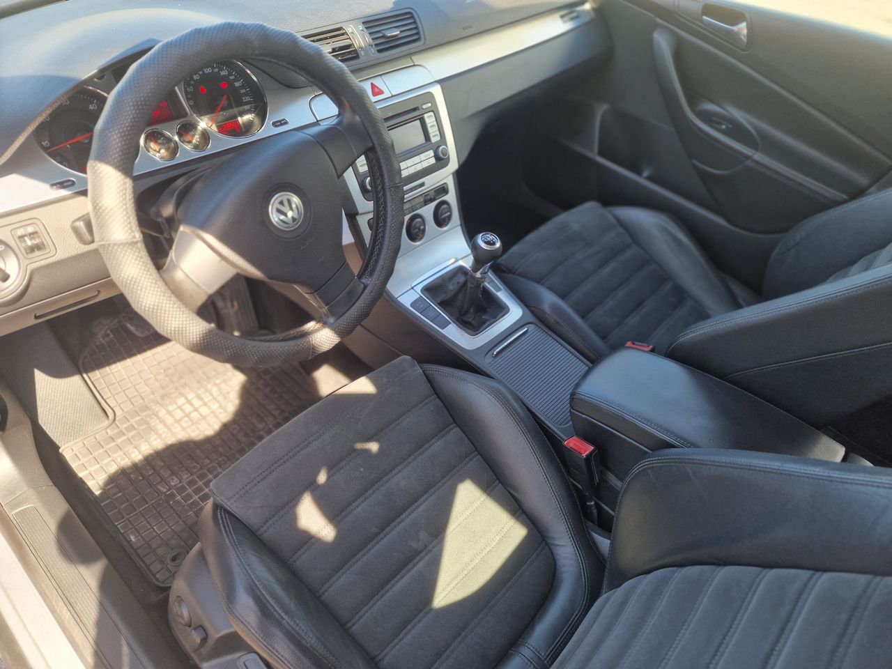 Zunanja slika - VW Passat - 2.0 TDI DPF Comfortline - 1