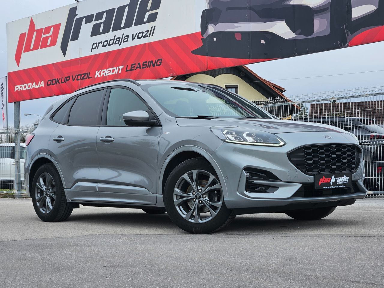 Zunanja slika - Ford Kuga - 1.5 EcoBlue ST-Line - 1