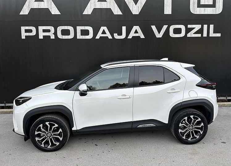Zunanja slika - Toyota Yaris Cross - 1.5 VVT-i hibrid Sport-NAVI-KAMERA-LED-FULL ASSIS - 4