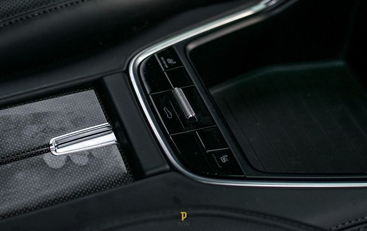 Zunanja slika - Porsche Panamera - 4.0 V8 TURBO 4WD - 15