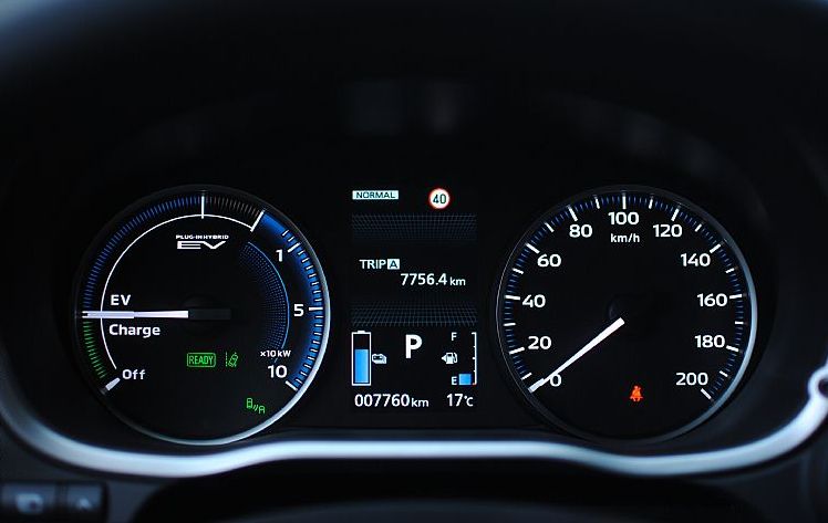 Zunanja slika - Mitsubishi Eclipse Cross - 2.4 MIVEC AWD Intro Edition-LED-Adaptivni-360-HUD - 16