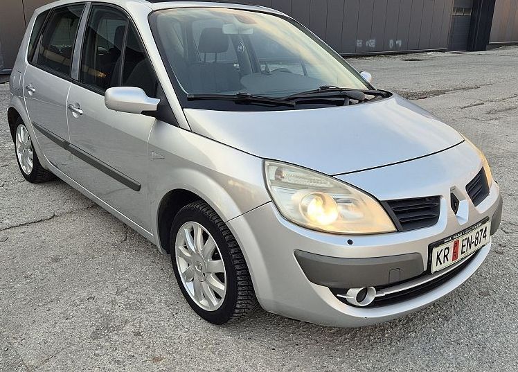 Zunanja slika - Renault Scénic - Scenic 1.6 16v AUTOMATIC + ZADNJA CENA - 3