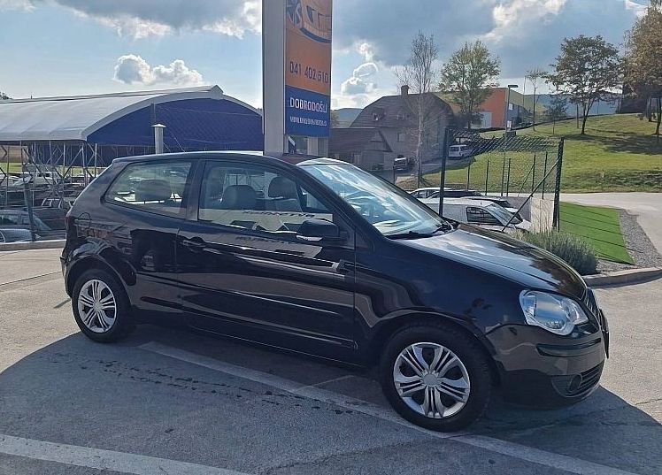 Zunanja slika - VW Polo - 1.4 55KW AVTOMATIK - 4