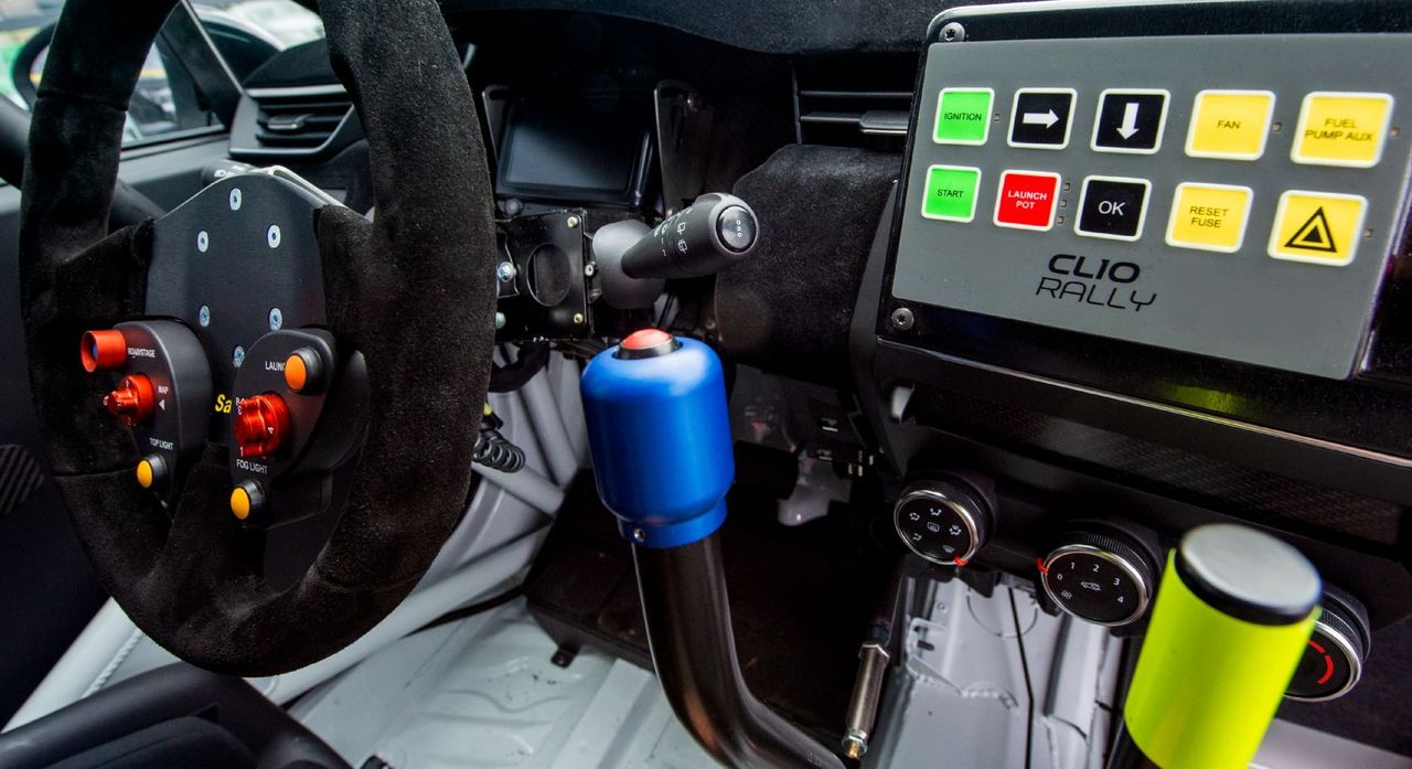 Zunanja slika - Renault Clio - RALLY 3 - 12