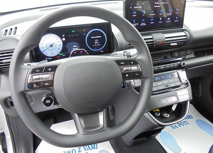 Zunanja slika - Hyundai Inster - 42 kWh Trend- minus 7.200 EUR SUBVENCIJE - 9