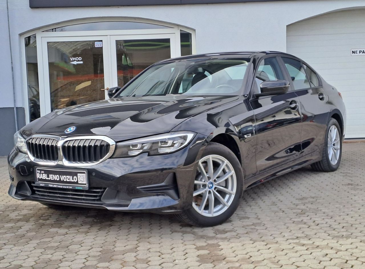 Zunanja slika - BMW Serija 3 - : 320E  A T - 1