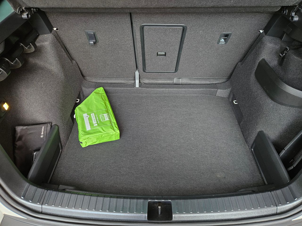 Notranja slika - Škoda Karoq - 1,6 TDI Ambition - 14