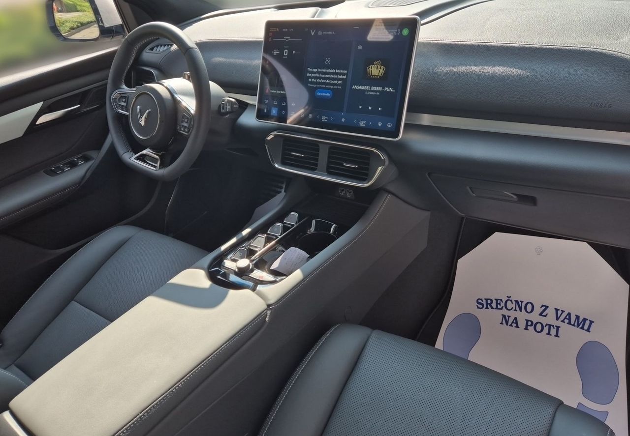 Zunanja slika - Vinfast VF8 - PLUS 87.7kWh 408PS AWD-GRATIS POLNILNICA 22KW - 14