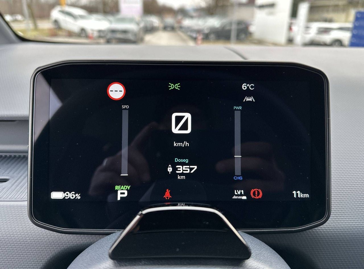 Zunanja slika - KIA PV5 - 71.2 kWh baterija 120 kW 163 KS  Quantum - 15