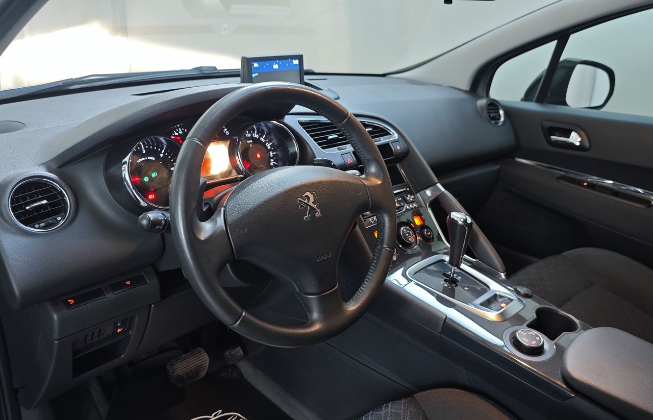 Zunanja slika - Peugeot 3008 - 1.6 e-HDi 115 Stop Start robot.r. PDC TEMP NAVI - 18