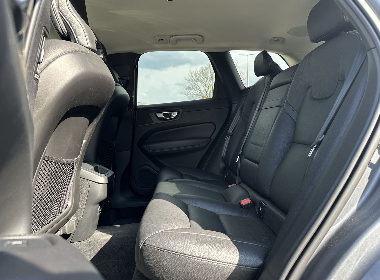 Zunanja slika - Volvo XC60 - B4 D AUT Inscription AWD - 13