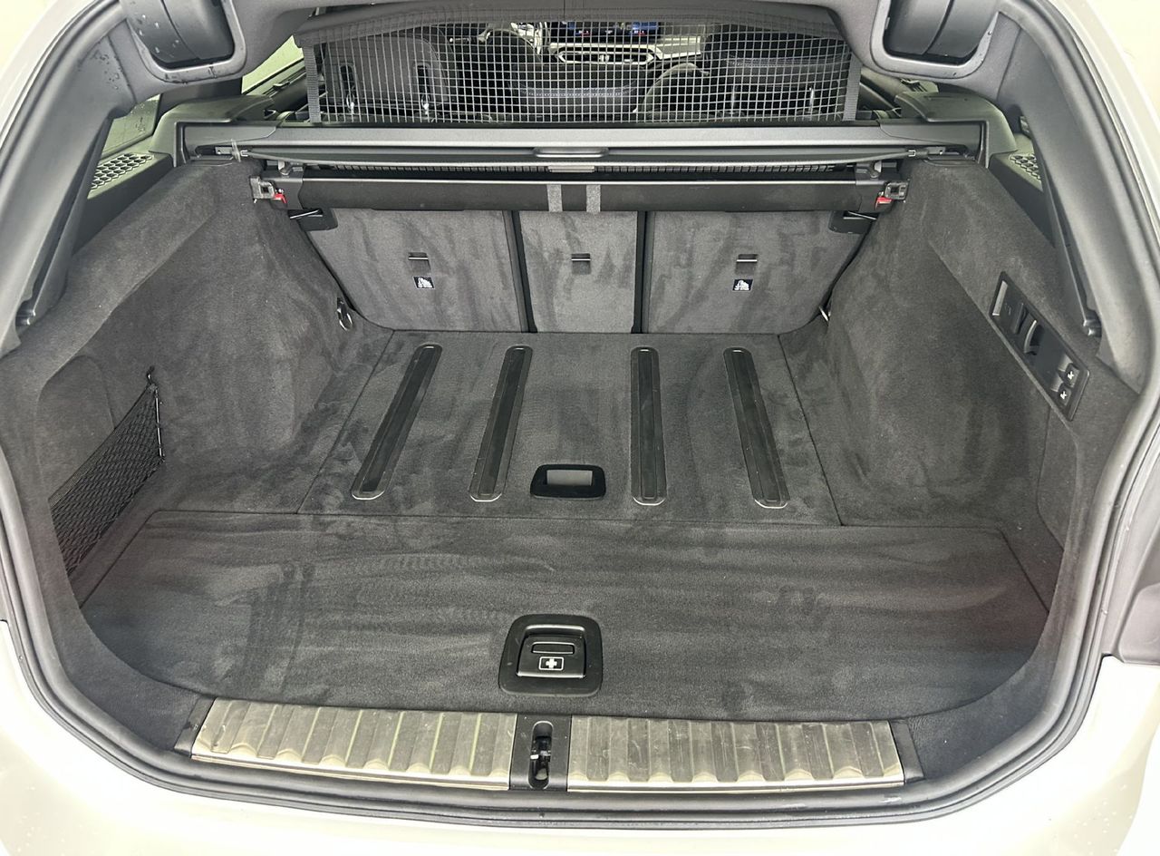 Zunanja slika - BMW Serija 3 - Touring: 330d Avt. M paket.KAMERA.USNJE.LED.SAMO 68.000 - 18