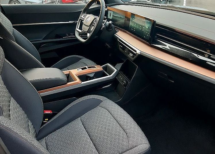 Zunanja slika - KG Mobility Torres - EVX EXPLORE - 9