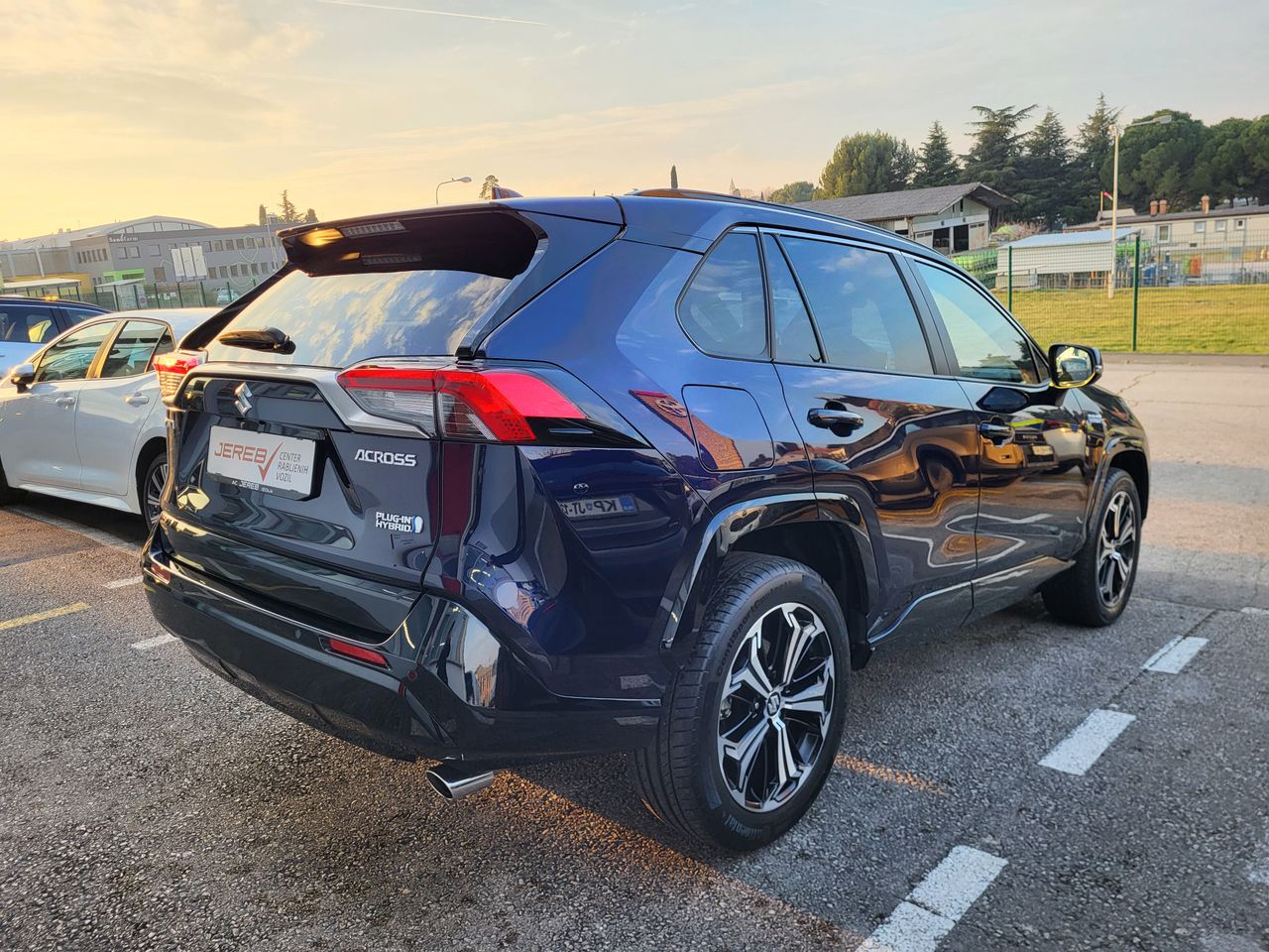 Zunanja slika - Suzuki Across - 2.5 PHEV AWD - 3