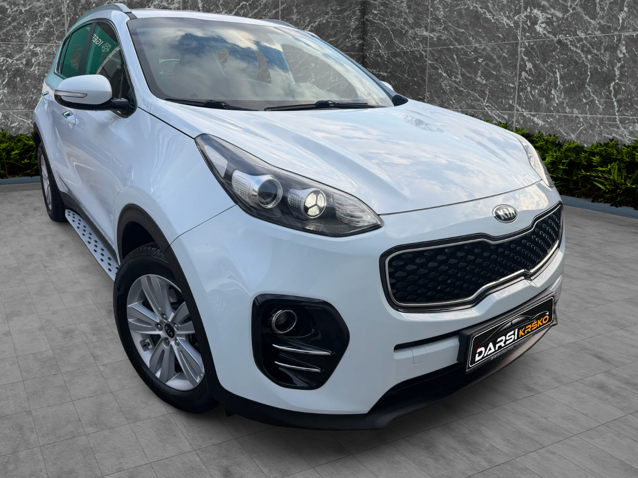 Zunanja slika - KIA Sportage - 1.7 CRDi 116HP SLOVENSKA NAVI KAMERA PDC ALU17 - 10