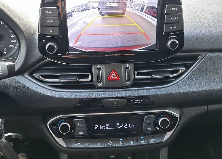 Zunanja slika - Hyundai i30 Wagon - 1.5 T-GDI 160 MHEV I-MT STYLE - 7