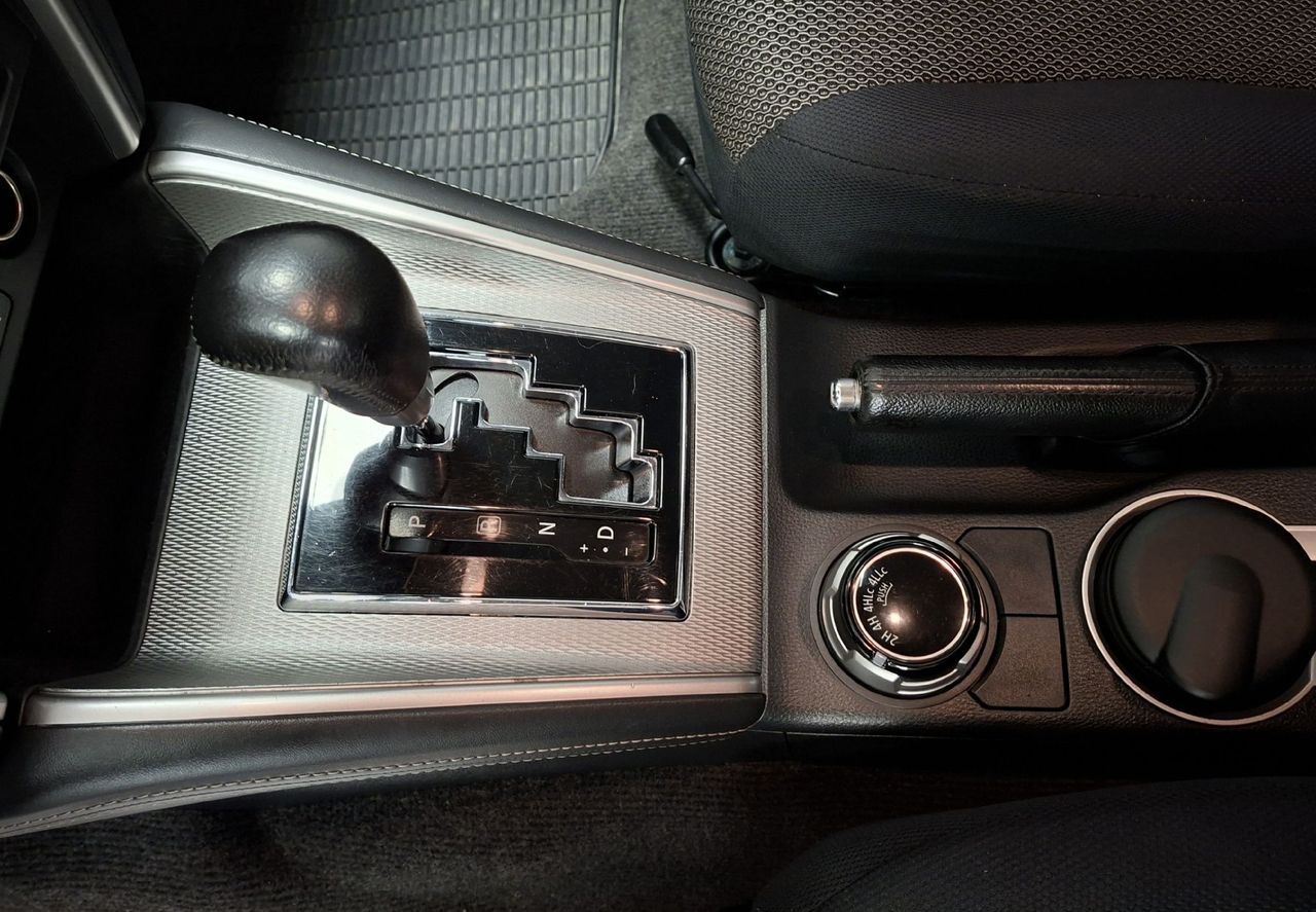 Zunanja slika - Mitsubishi L 200 - 2.3 4X4-1.LASTNIK-SLO-LED-NAVI-KAMERA-ODLIČEN- - 11