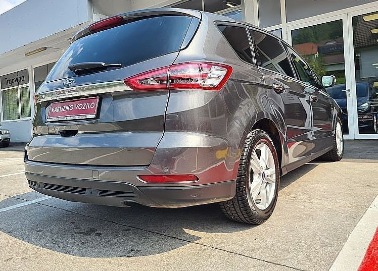Zunanja slika - Ford S-MAX - 2.0 TDCi 110 kW FWD Titanium - 4