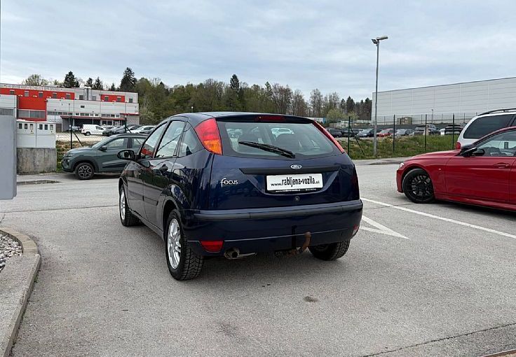 Zunanja slika - Ford Focus - 1.6 16V Comfort ZELO LEPO OHRANJEN - 7