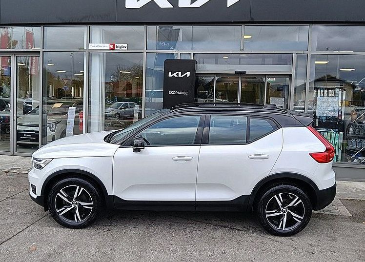 Zunanja slika - Volvo XC40 - 2.0 D3 R-Design 2WD -VIRTUAL -KAMERA -MEMORY - 3