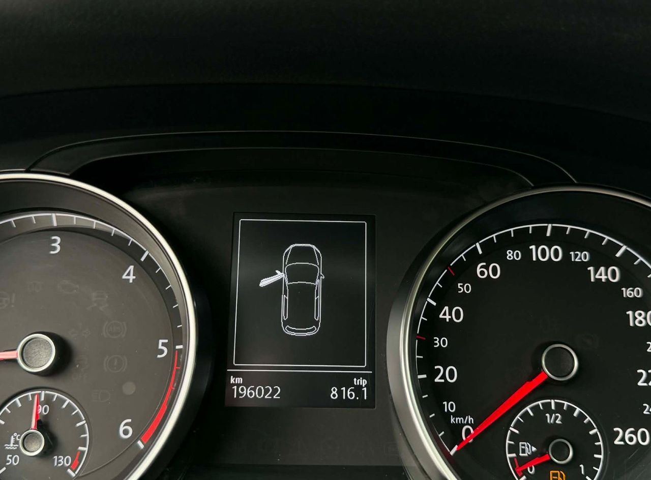 Zunanja slika - VW Golf - 1.6 TDI-R LINE-XENON+LED-LIZING ZA TUJCE-ACC- - 16