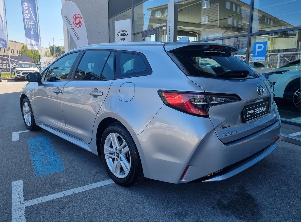 Zunanja slika - Toyota Corolla - Hybrid 1.8 TS HIBRID Luna - AVTOMATIK + SLOVENSKI - 5