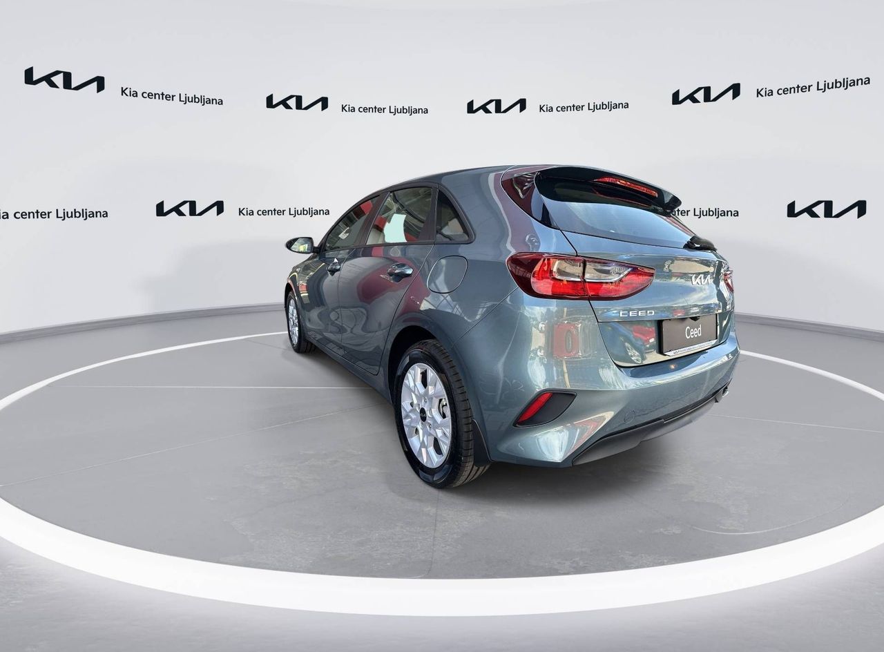 Zunanja slika - KIA Ceed - 1.0 T-GDi EX Champion + ISG. M T - 5