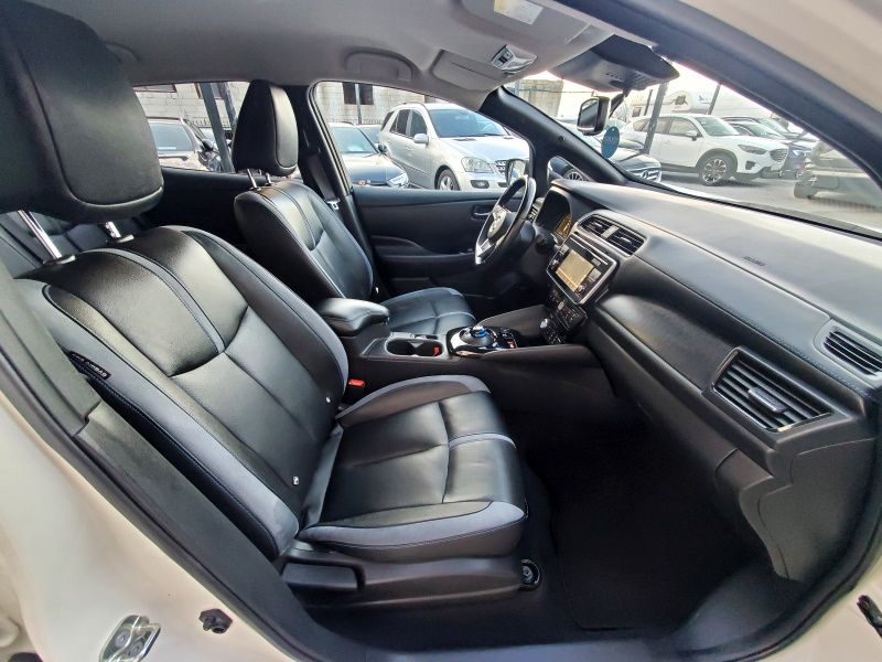 Notranja slika - Nissan Leaf - Nissan - 9