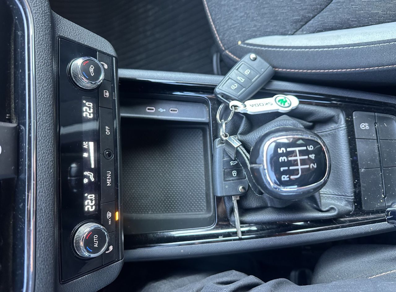 Notranja slika - Škoda Scala - 1.5 TSI ACT. 110kW.SLOVENSKI.SAMO 91.000 KM.VSI SE - 12