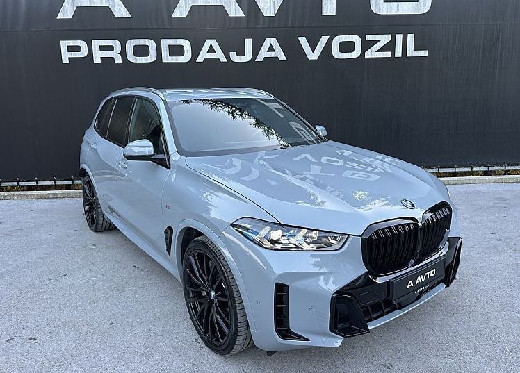 Zunanja slika - BMW X5 - serija : xDrive50e MSPORT-22COL-HARMAN-VK-KAM360-HUD-KLESS - 2